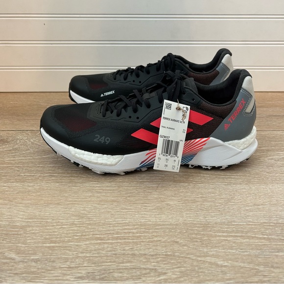 NEW Adidas Outdoor Terrex Agravic Ultra Womens - Picture 5 of 11